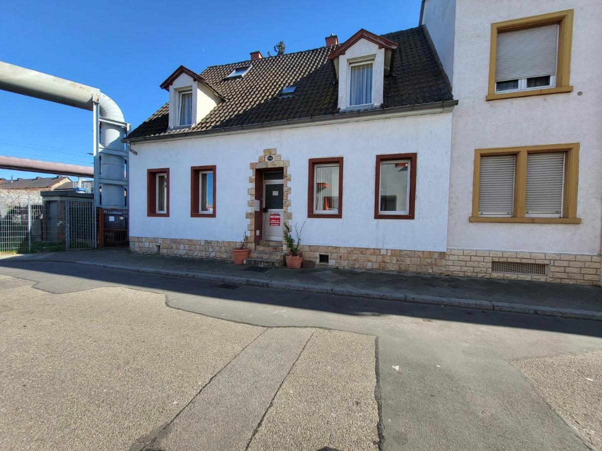 Pension Haus Baron 1 Neckarau Мангейм Экстерьер фото