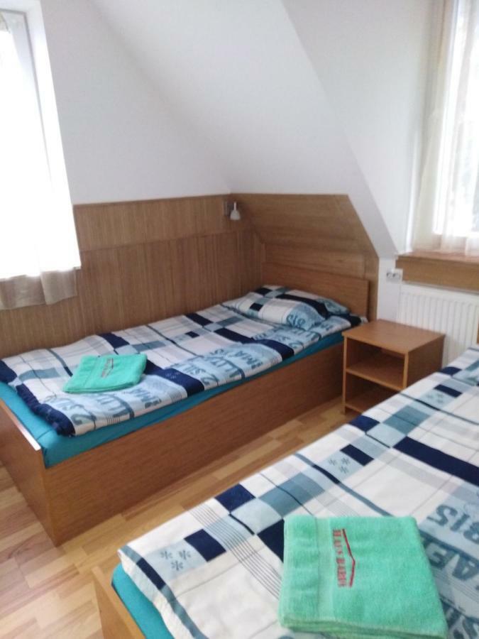 Pension Haus Baron 1 Neckarau Мангейм Экстерьер фото