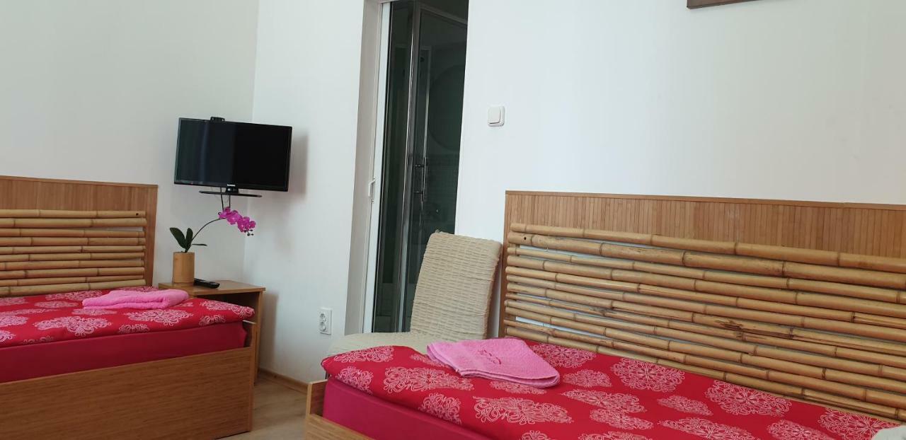 Pension Haus Baron 1 Neckarau Мангейм Экстерьер фото